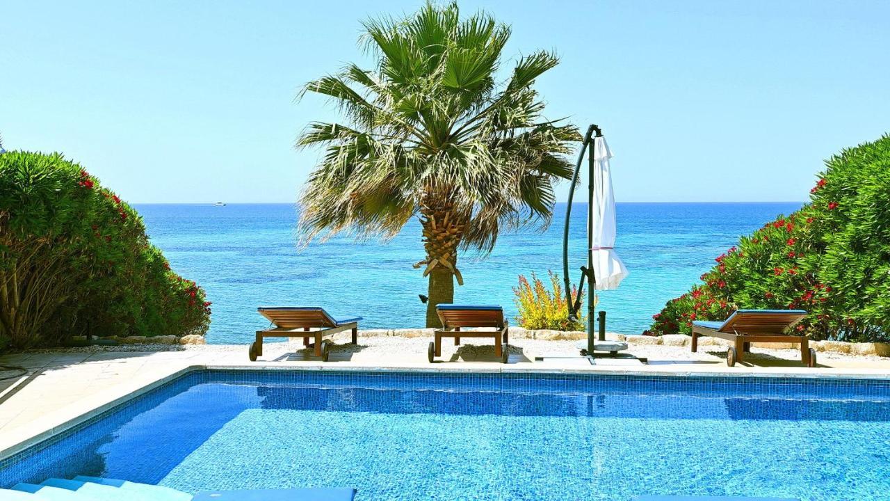 Castania Villa *